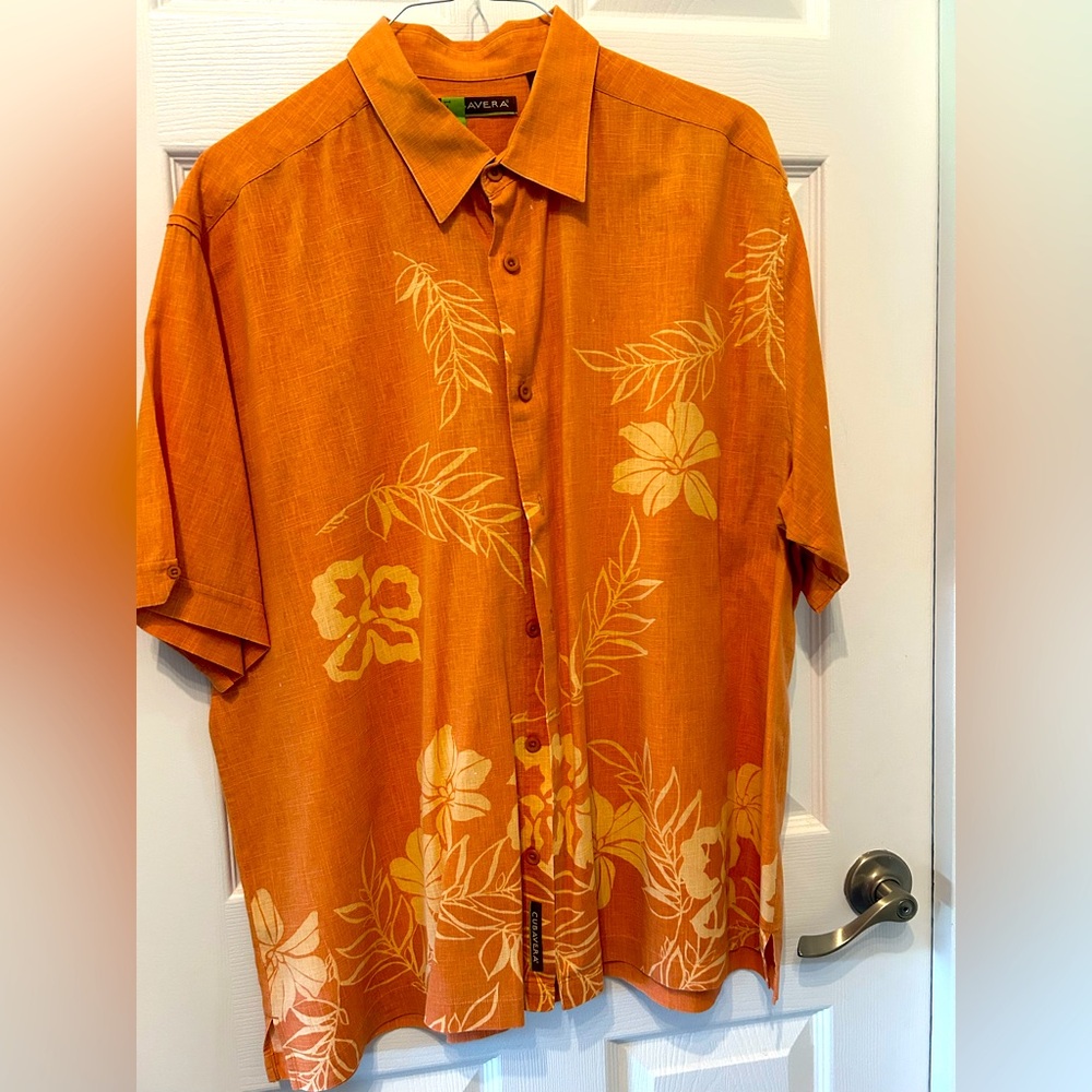 Button down shirt in like new condition- size 2XL